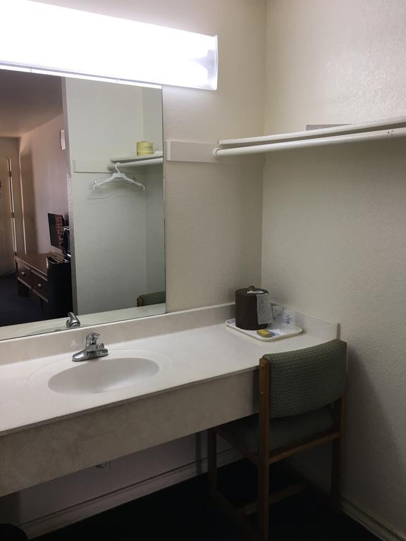 Country Inn Motel San Antonio Ngoại thất bức ảnh